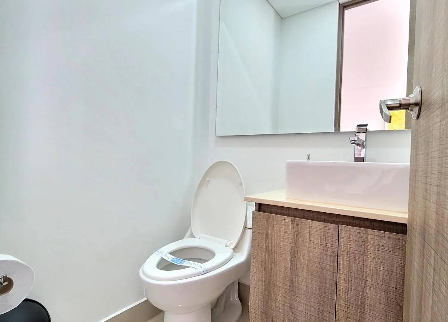 New Luxury 3 Bedroom Apartment In Great Area. Medellín