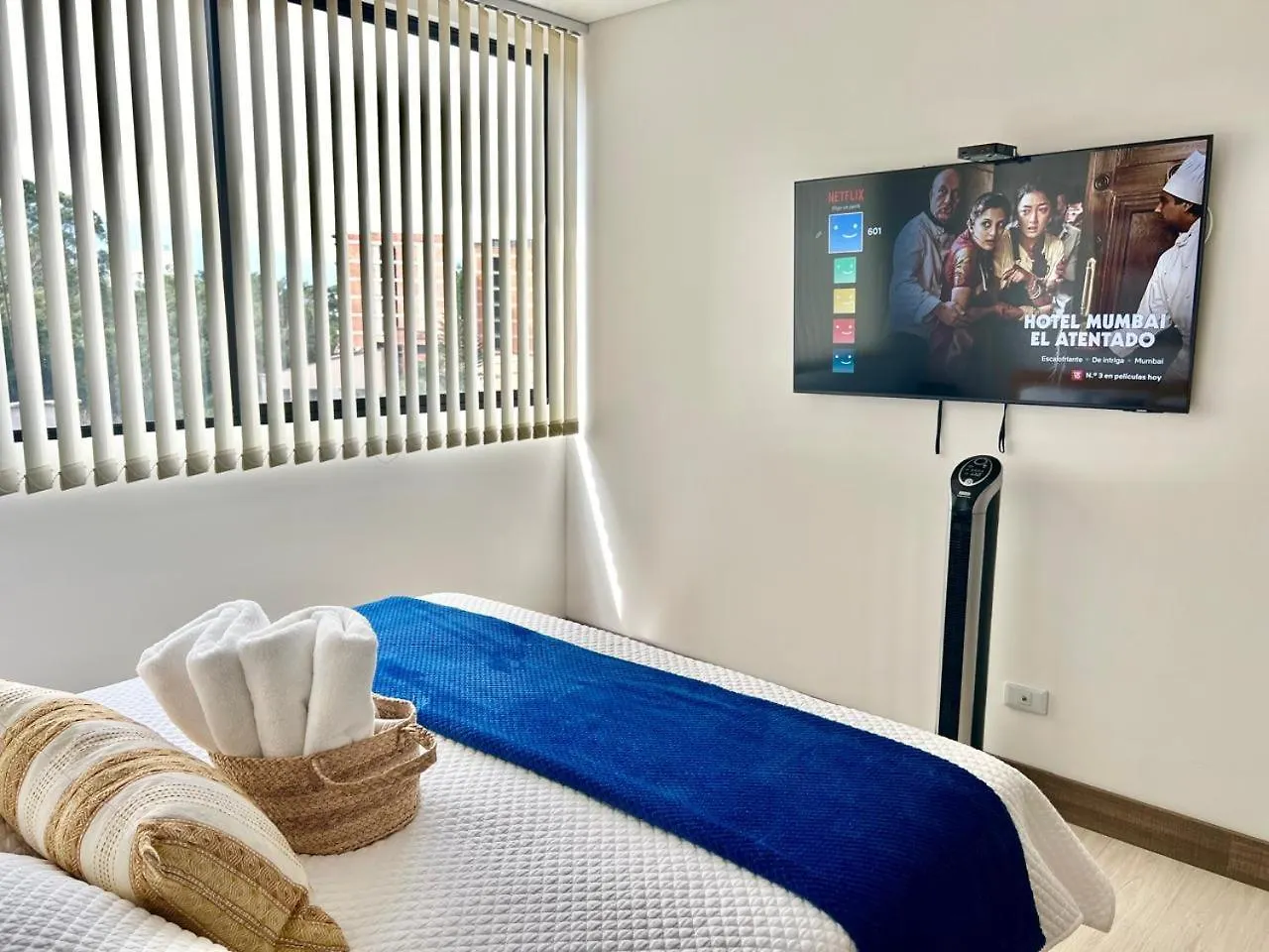 New Luxury 3 Bedroom Apartment In Great Area. Medellín Kolumbia