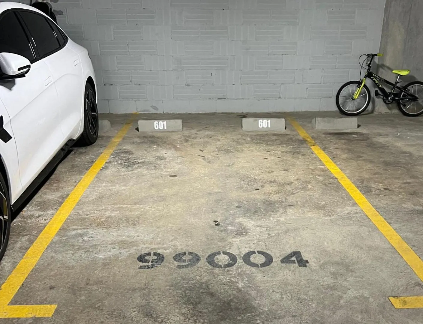 New Luxury 3 Bedroom Apartment In Great Area. Medellín